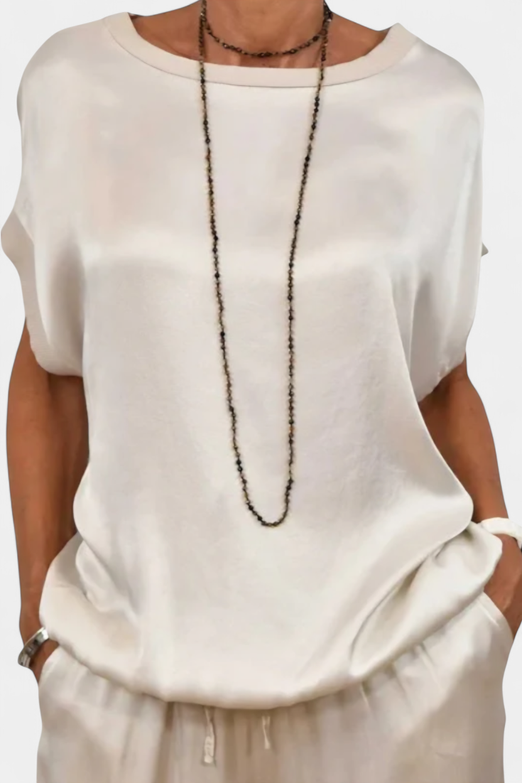 Blasa Completo Primaverile a Due Pezzi dallo Stile Sofisticato