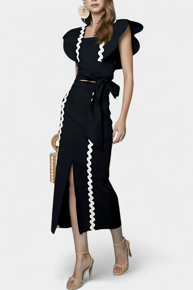 Top Elegante Fabiana con Volants e Cuciture a Contrasto