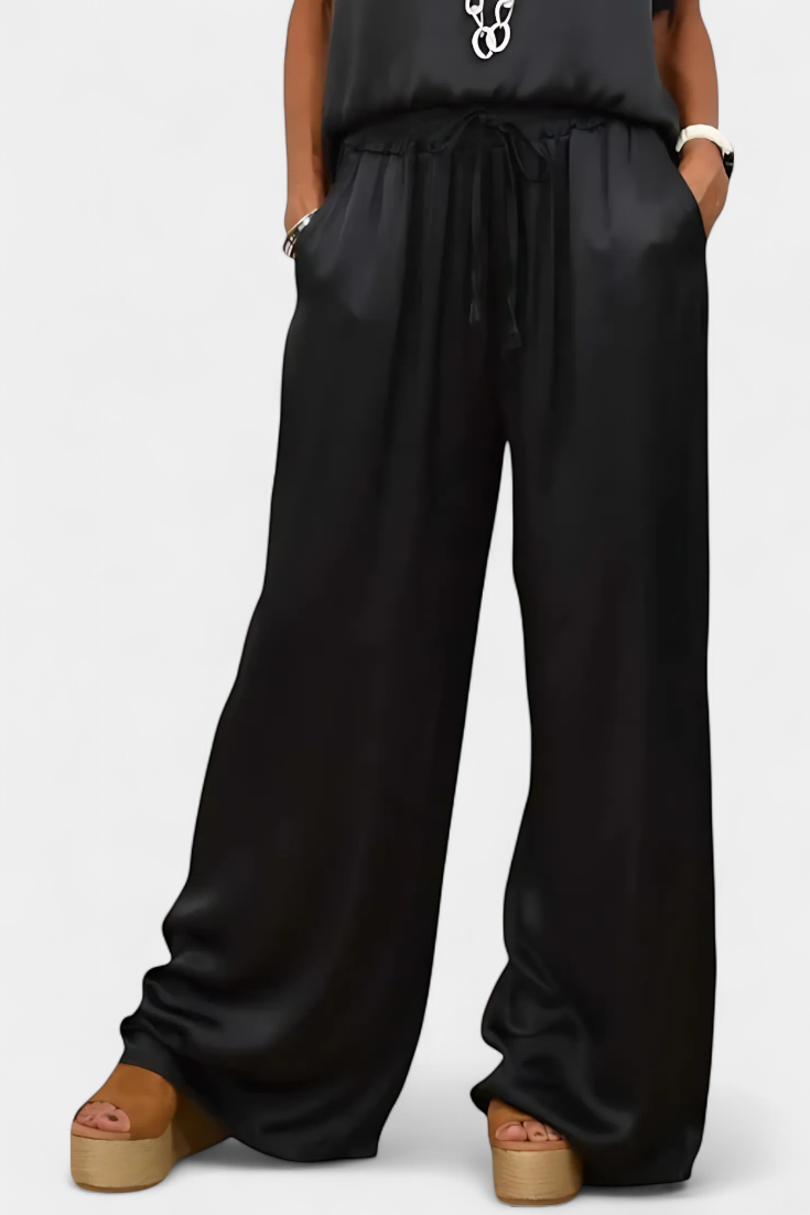 Blasa Completo Primaverile a Due Pezzi dallo Stile Sofisticato