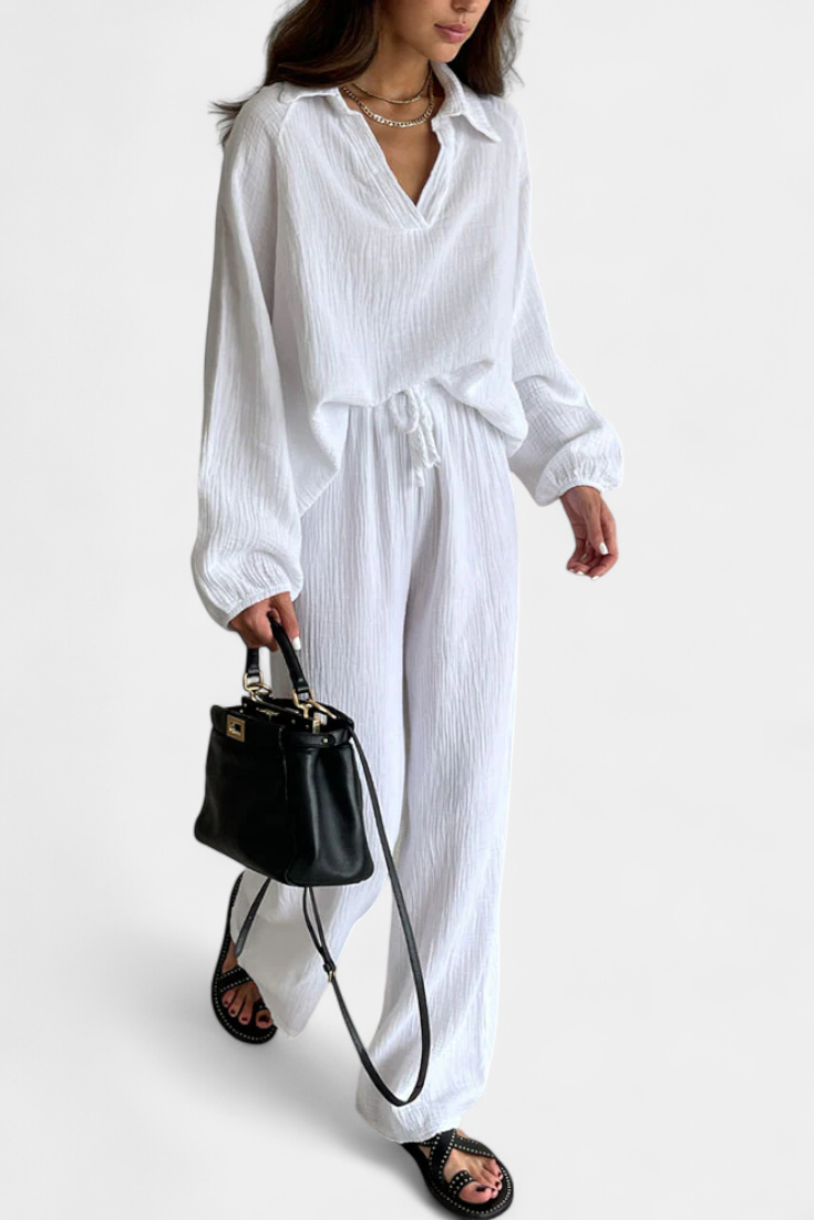 Aya Completo di Due Pezzi in Cotone con Scollatura a V