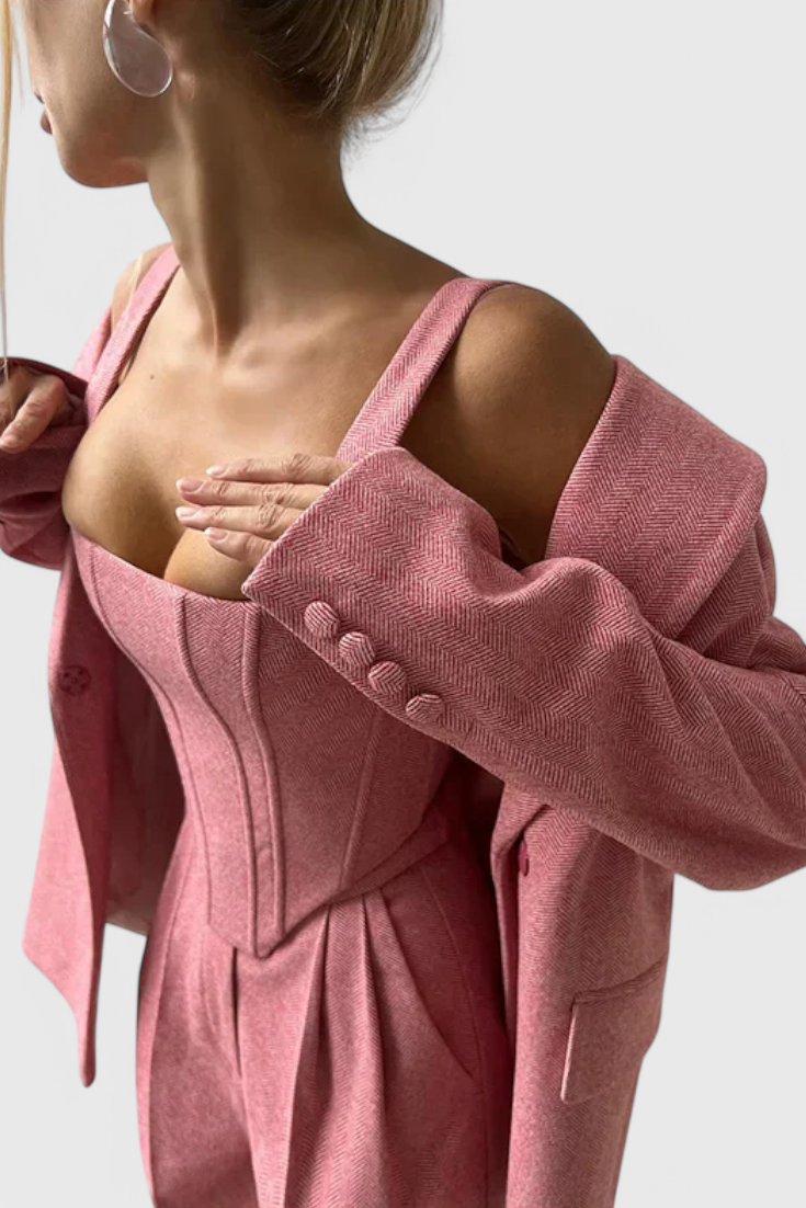 Evena Completo Pantaloni per un'Eleganza Sicura