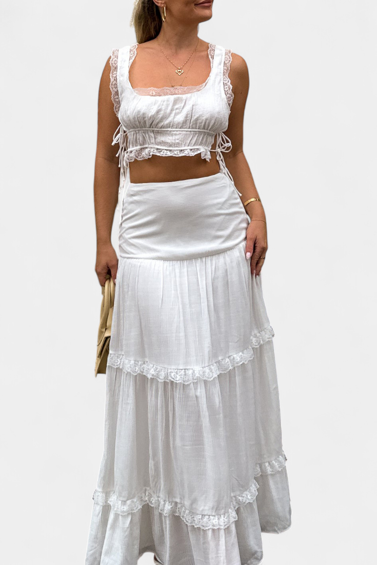 Ilys Completo Romantico con Top in Pizzo e Gonna Lunga Voluminosa