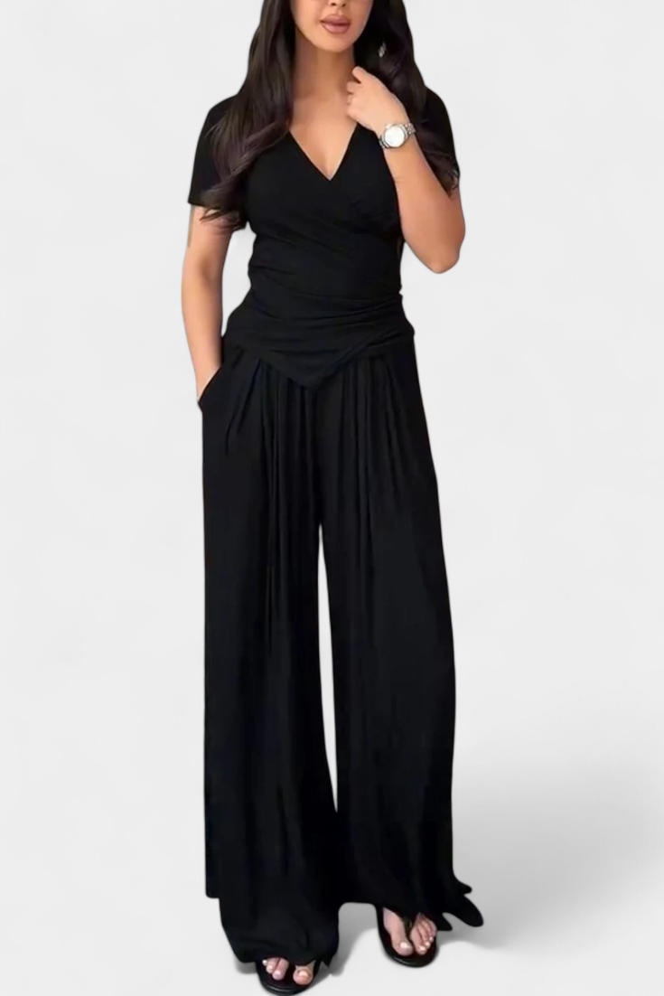 Ruslana Completo Comodo di Due Pezzi con Scollatura a V Incrociata