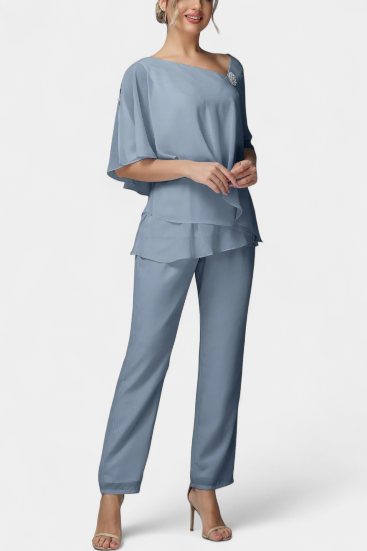 Dinah Set di Due Pezzi con Silhouette Femminile senza Sforzo