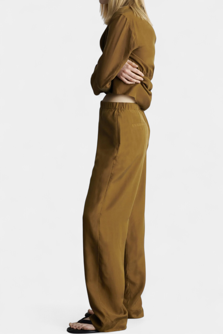 Completo Blazer con Revers e Pantaloni Coordinati Sue