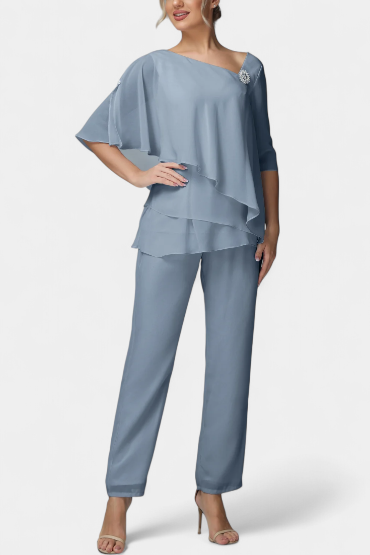 Dinah Set di Due Pezzi con Silhouette Femminile senza Sforzo