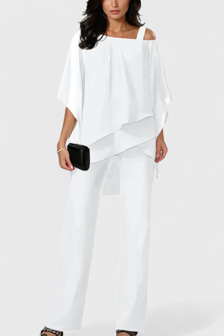 Kitty Set di Due Pezzi con Spalle Scoperte e Silhouette Fluttuante