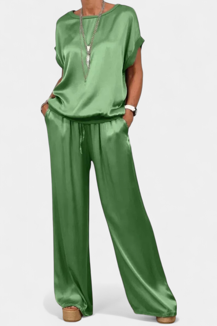 Blasa Completo Primaverile a Due Pezzi dallo Stile Sofisticato