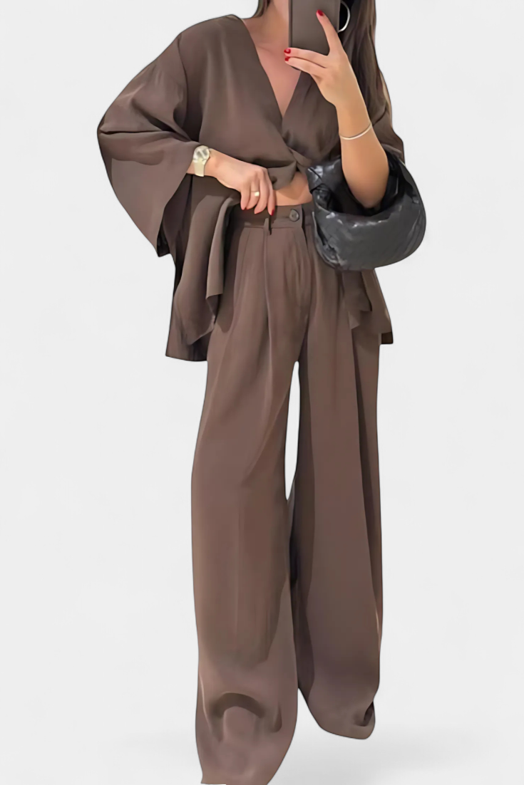 Eli Completo Oversize con Top a V e Pantaloni Dritti